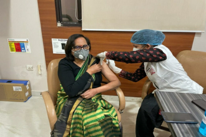  पूरी तरह सुरक्षित है कोरोना वैक्सीन, नहीं है कोई साइड इफेक्ट: डॉ रजत अरोड़ा